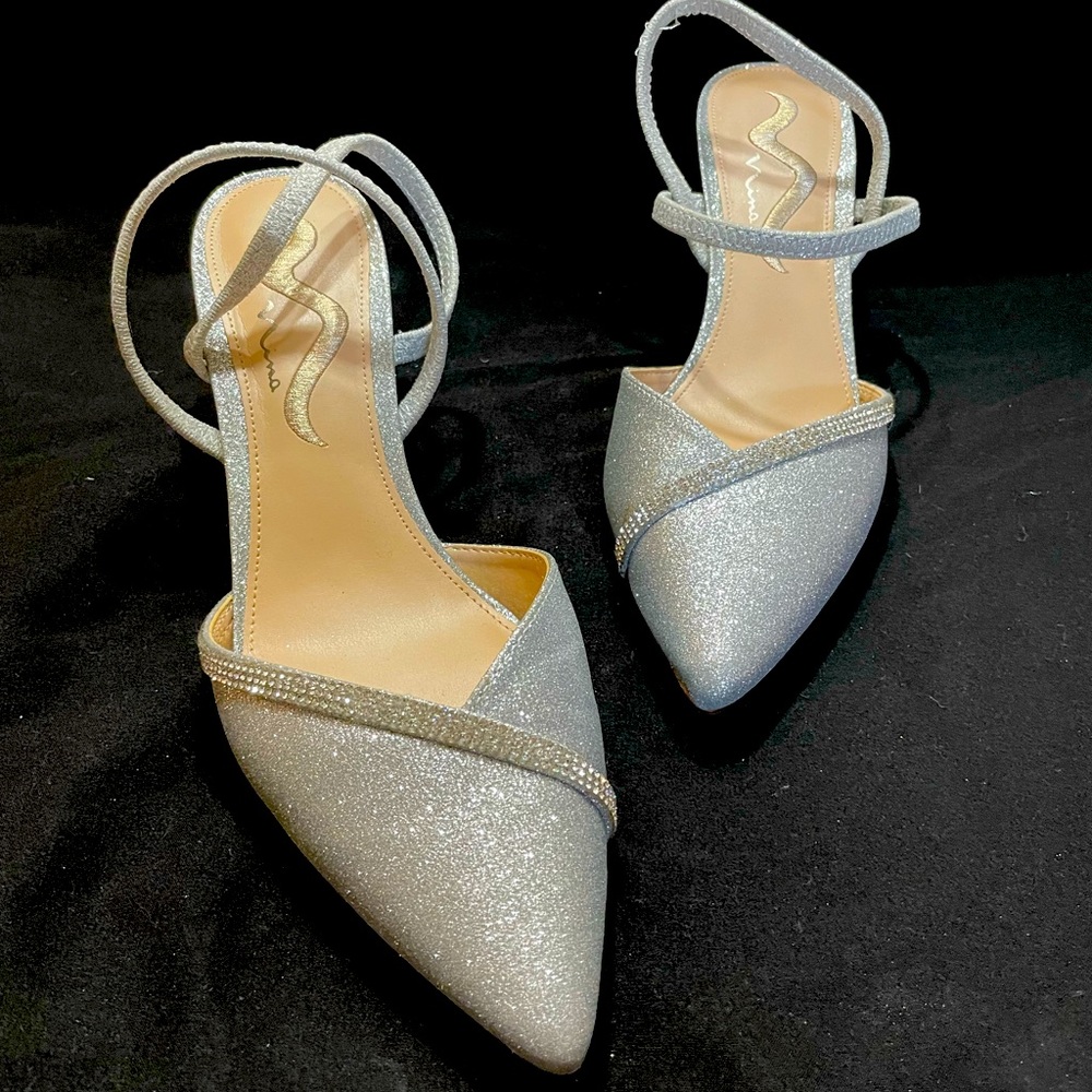 Silver small heel sandal with stretch straps
